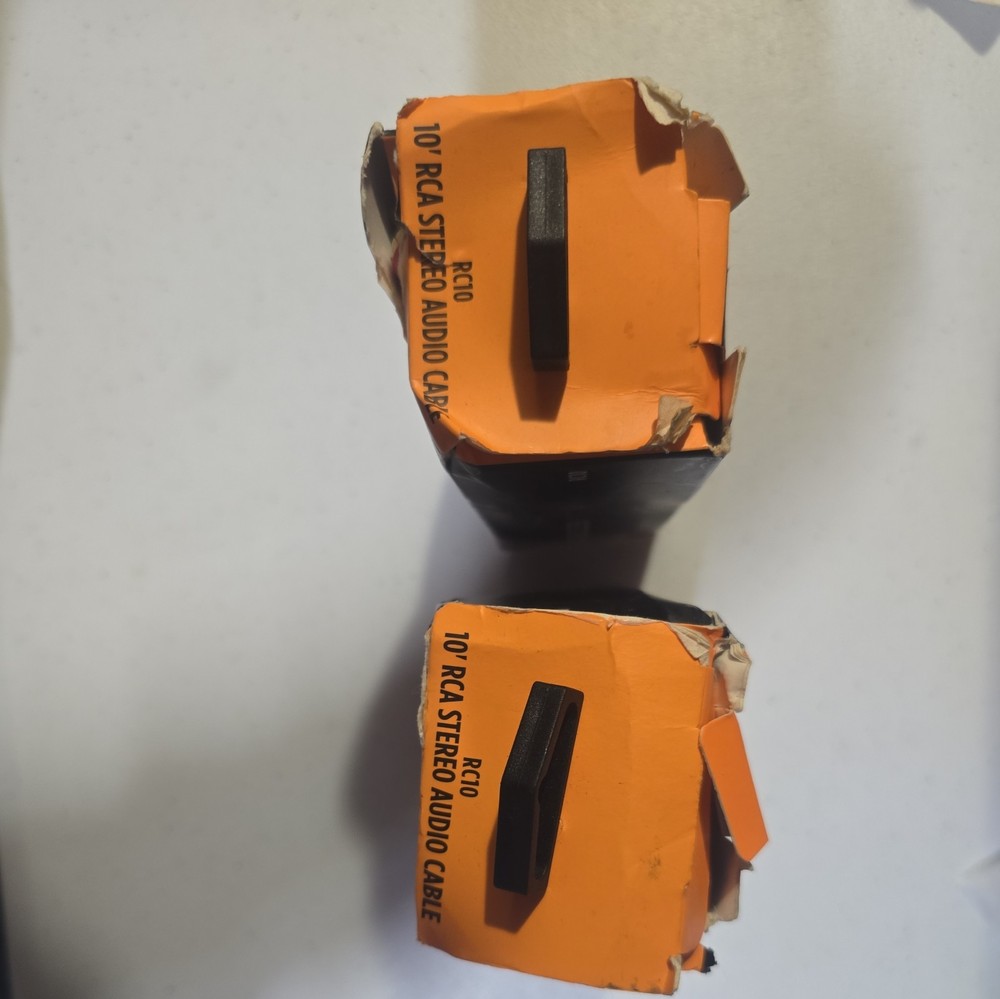 2x SPLIT-TIP PLUG RCA STEREO AUDIO CABLES RC10