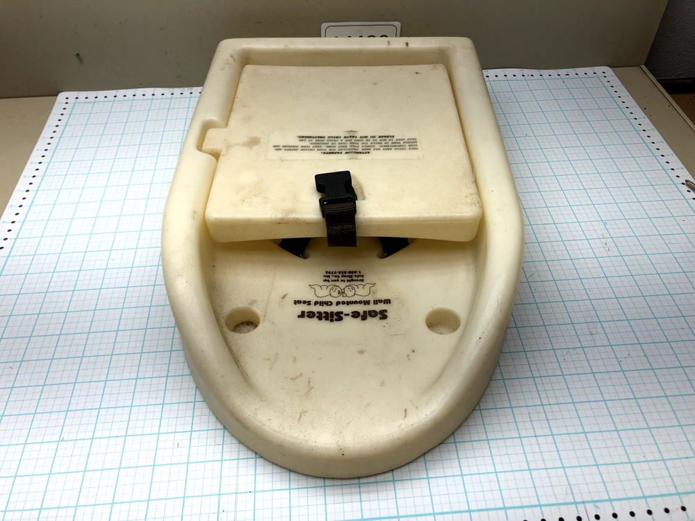 Safe Sitter Child Protection Seat / Cream / SURFACE MOUNT Folding