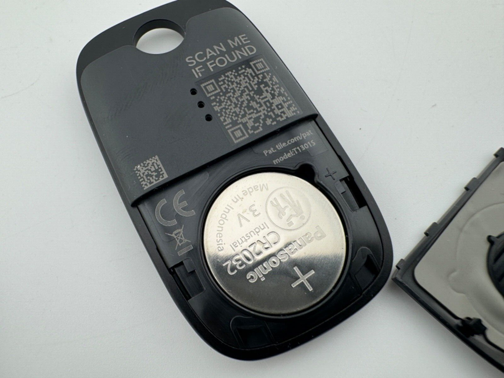 [2-PACK] TILE PRO (BLACK) 2022 BLUETOOTH TRACKER FINDER - [RE-43001] - [USED]