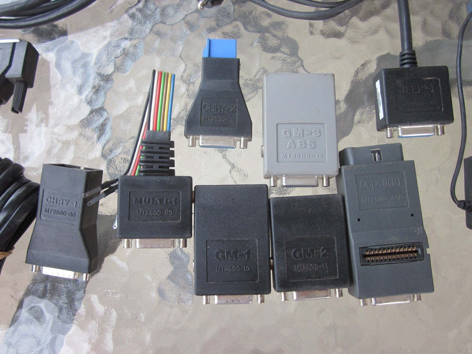 Snap-On MT2500 Super Deluxe Diagnostic Scanner Keys Cartridges Manuals Case