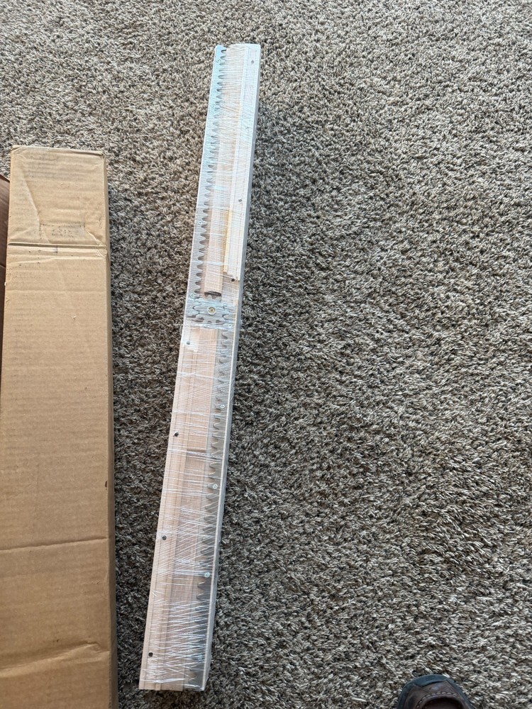 Rockler 38" equalizer for pedestal table
