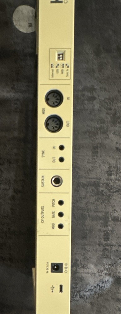 Arturia KeyStep 32-Key MIDI/USB/CV Keyboard Controller w/ Sequencer