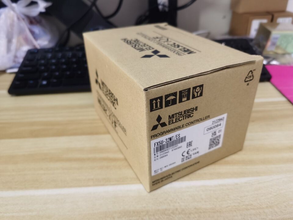 FX5U-32MT/ES 1PCS NEW Mitsubishi Programmable Controller FX5U-32MT/ES