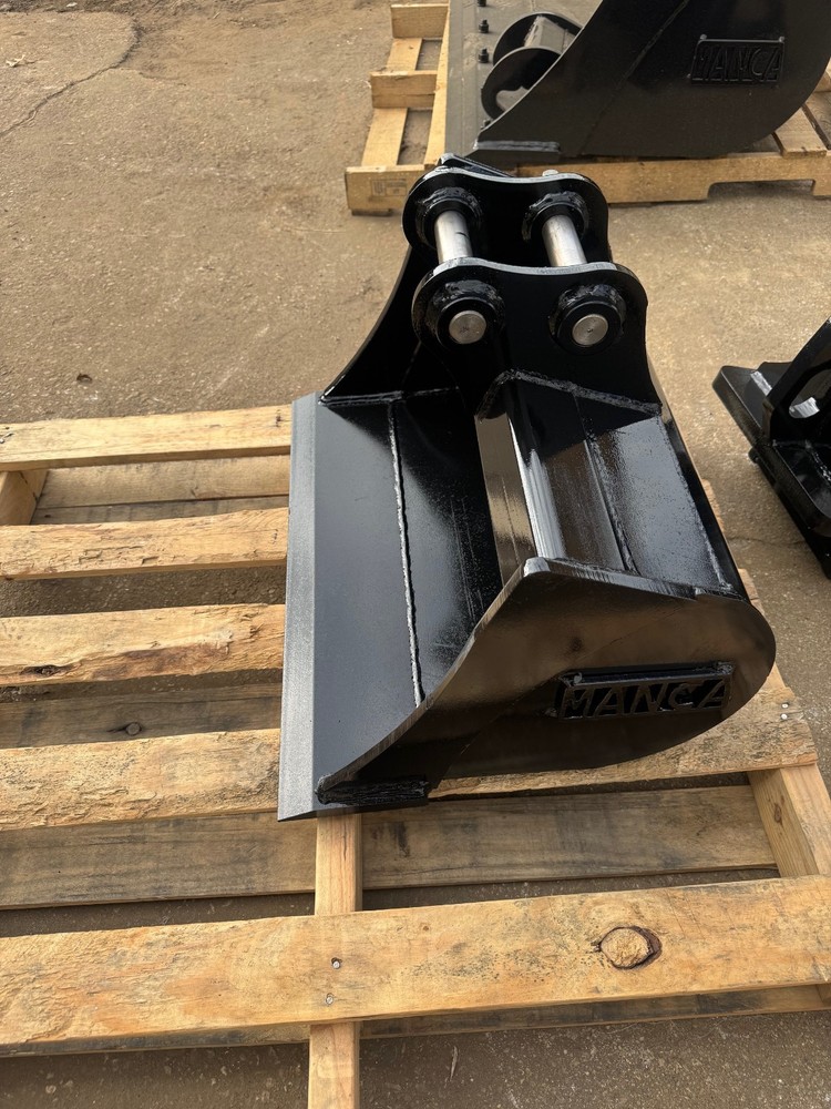 Yanmar vio35 42" grading bucket