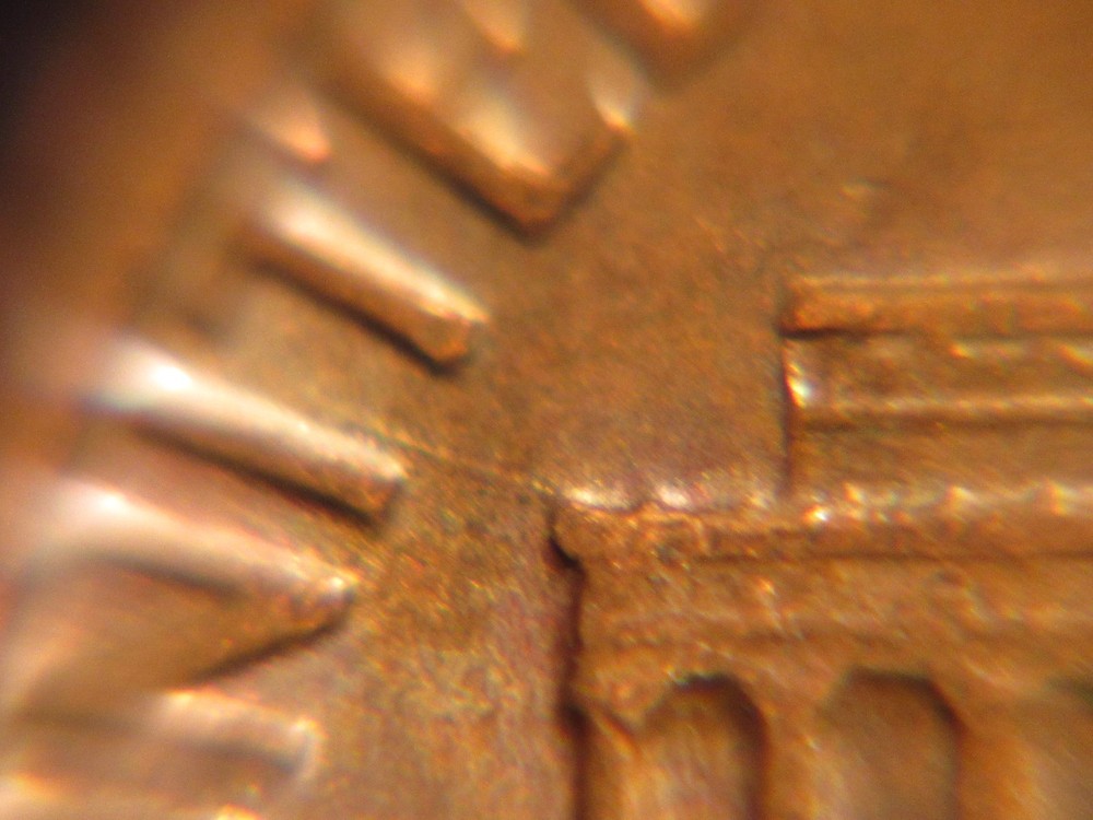 1975 D Lincoln Penny with Reverse Die Crack Error