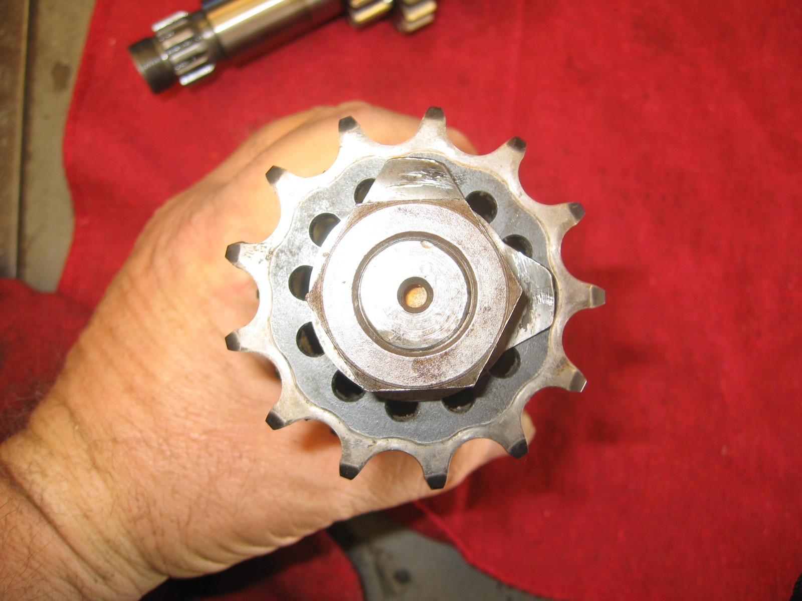 03-25 2004 YAMAHA YZ250 2-STROKE OEM LOW HOUR TRANSMISSION SHAFTS & ALL GEARS