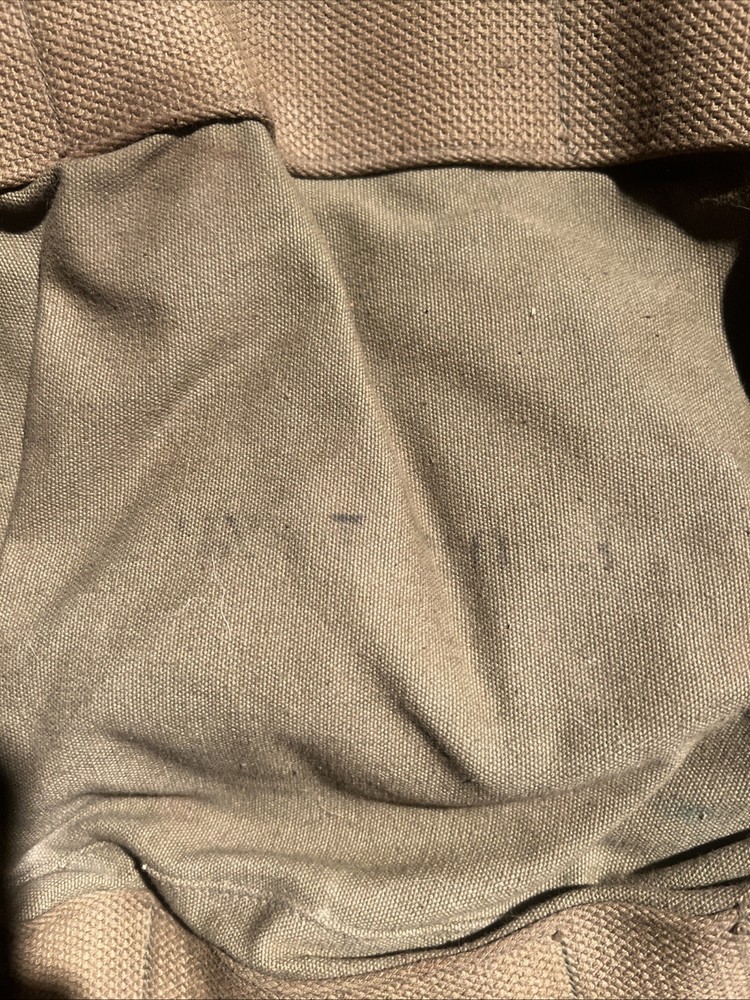 WW2 US Marine Corps Medical Pack Rare (EE440