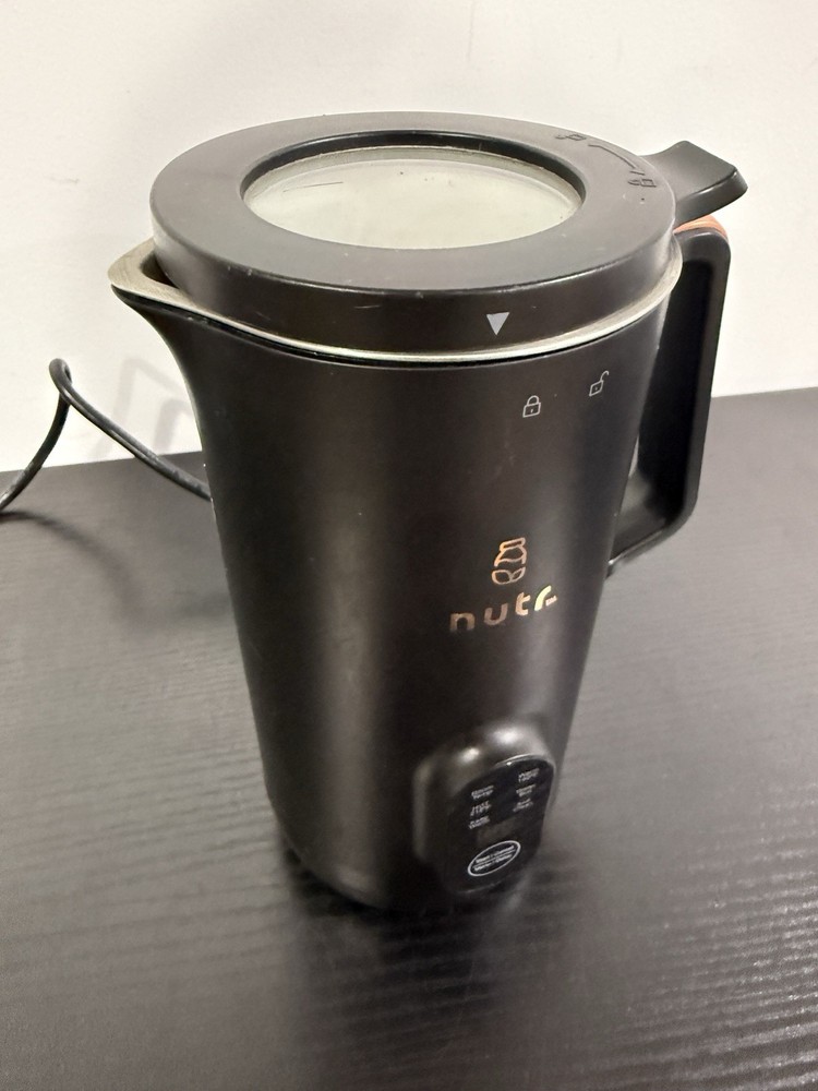 NUTR Single-Serving Nut Milk Maker Blender Black N2B Works - No strainer
