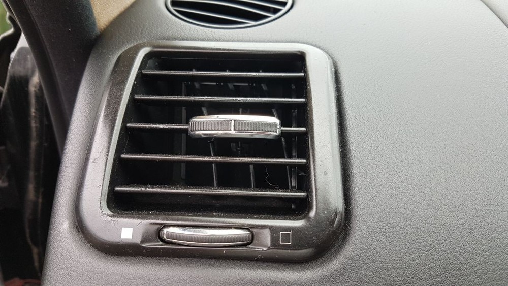 MASERATI QUATTROPORTE AB4 2004-2006 DASH VENT LEFT SIDE OUTER
