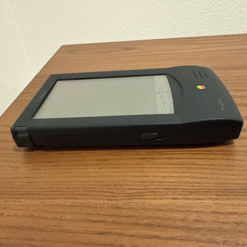 Apple Newton MessagePad H1000 + Modem, Stylus & Case – untested