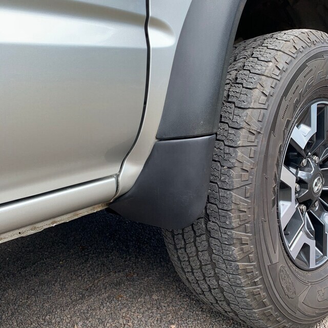 1996-1999 SR5 4Runner Mud Flap End Caps