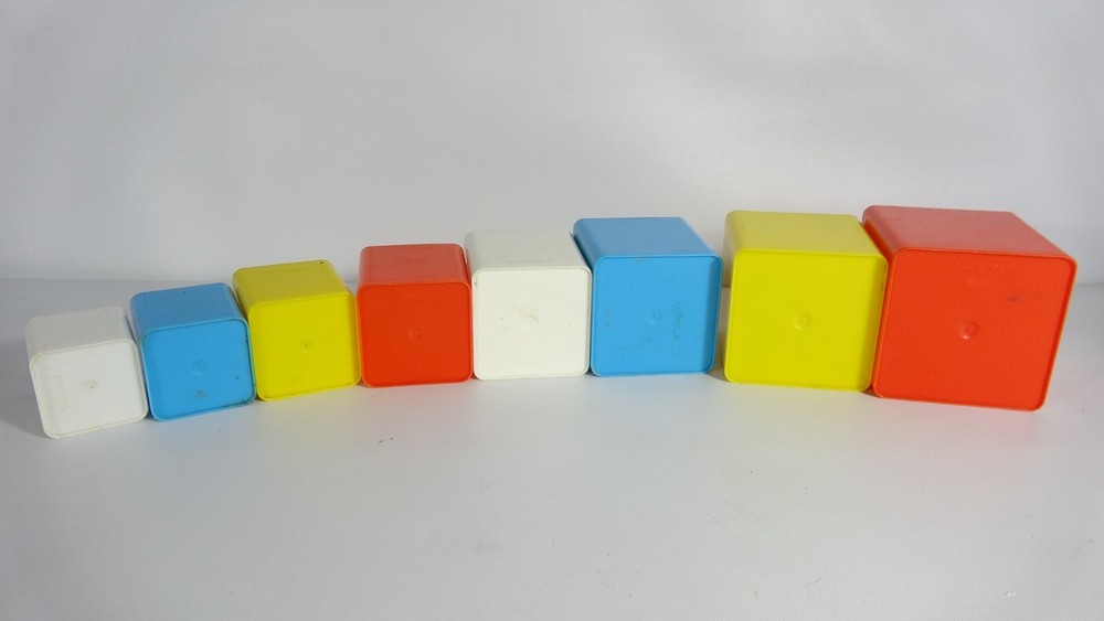 Made In Italy Colored Plastic Stacking Kids Learning Cubes - 8