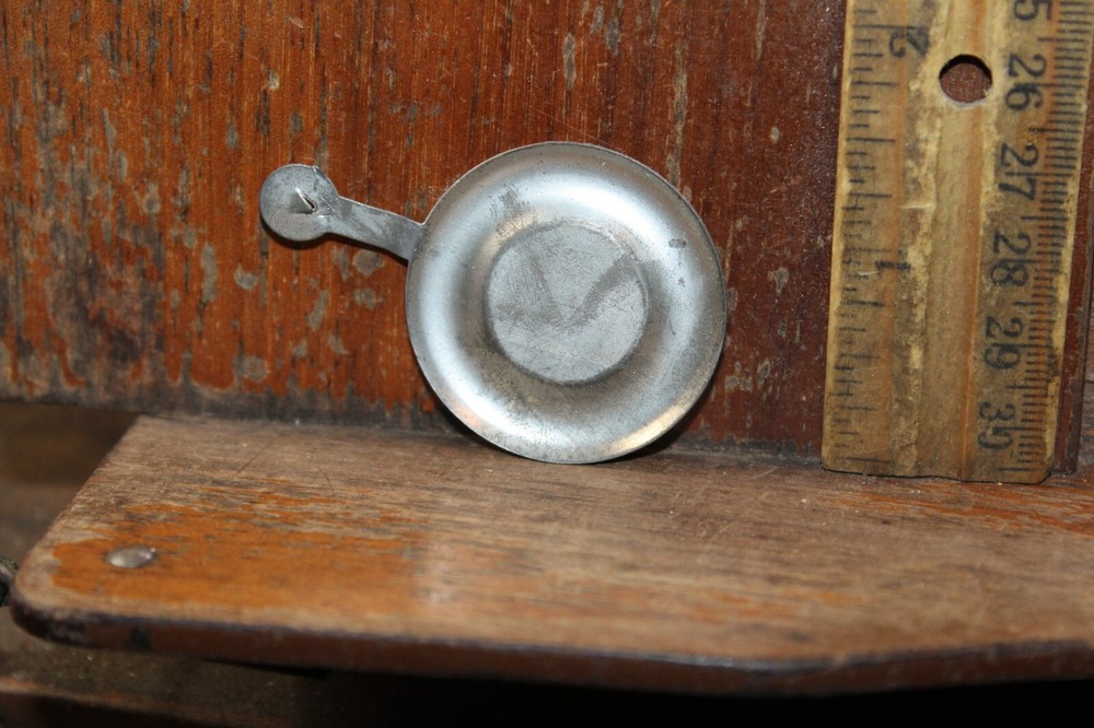 Vintage Mattel Hot Wheels 1967 Metal Button Python