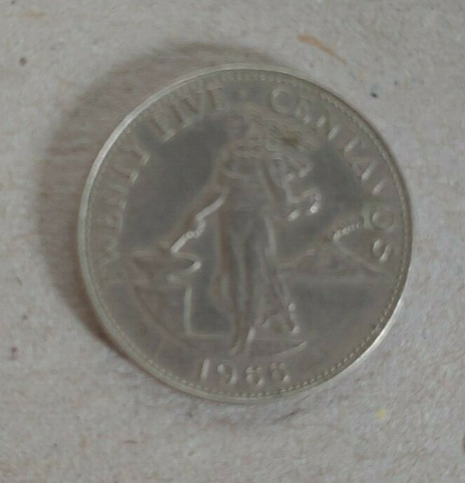 CIRCULATED 1966 25 Centavos PHILIPPINES COIN.