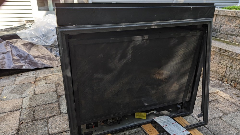 Gas fireplace insert