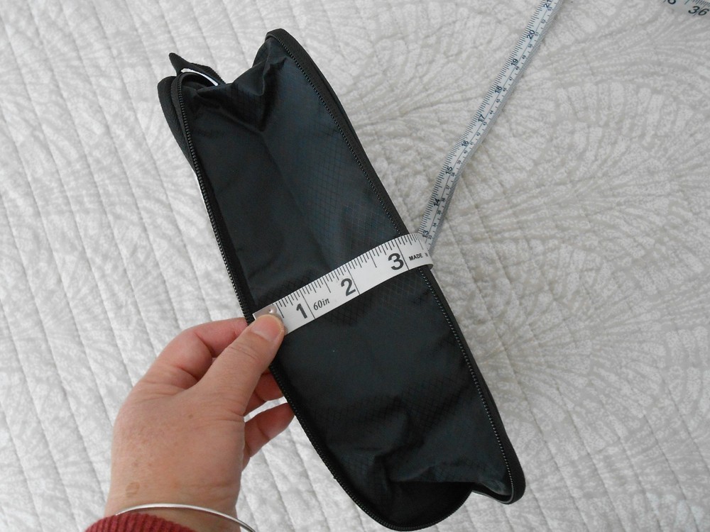 Eagle Creek Black Pack-It® Isolate Compression Cube Size-S, NWOT