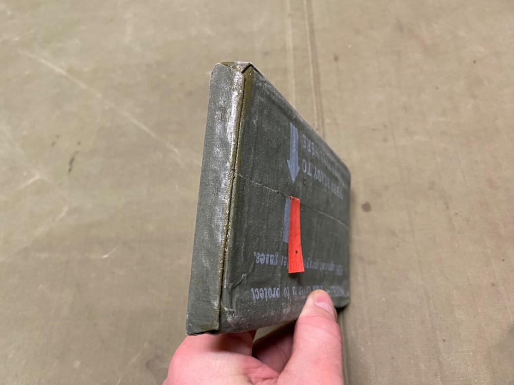 ORIGINAL WWII US ARMY INFANTRY GAS PROTECTIVE SHEET-NOS