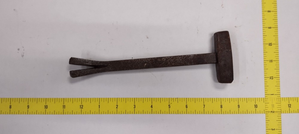 Antique V&B Vaughan-Bushnell Crate Tool