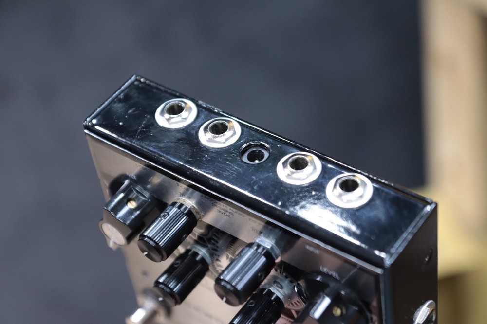 J. Rockett Audio Designs Clockwork Echo Delay with Modulation Effect Pedal w/Box