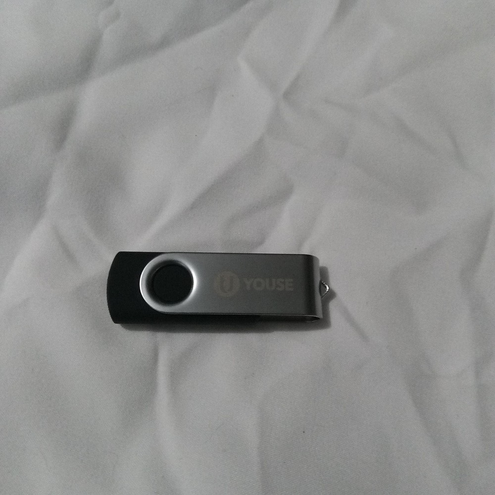 32GB USB Flash Drive