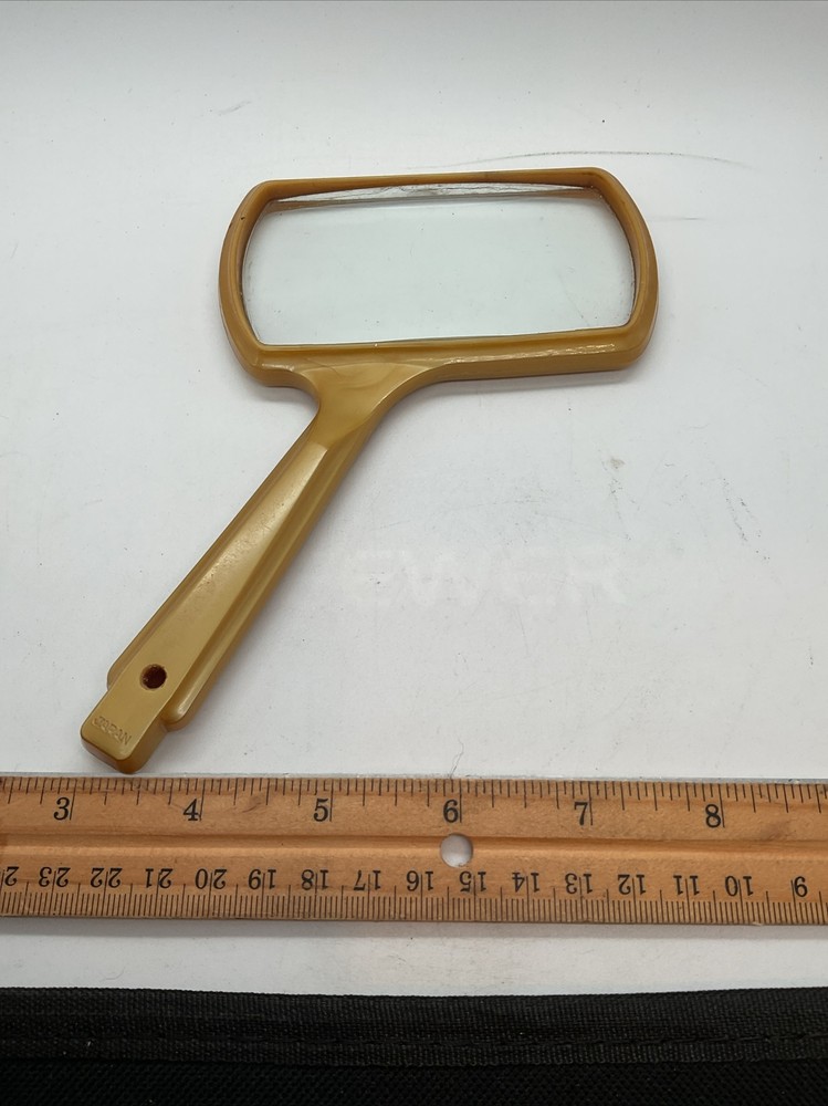 Optics Pearl - Vintage Rectangular Handheld Magnifying Glass - Tan