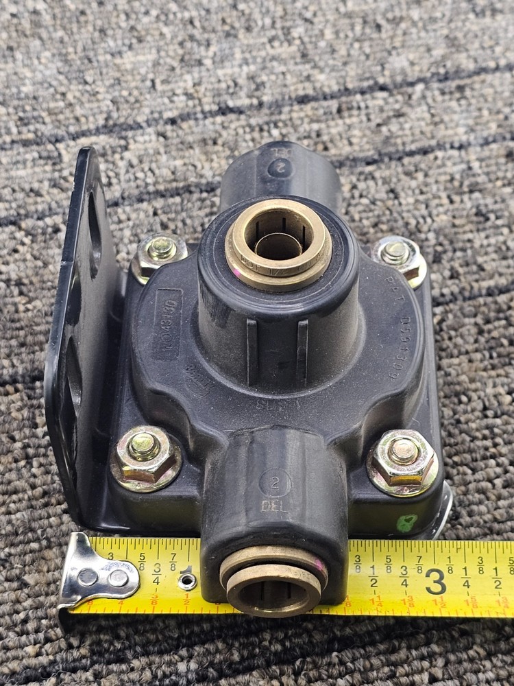 Bendix 3518868C2 Quick Release One Valve Pushlock