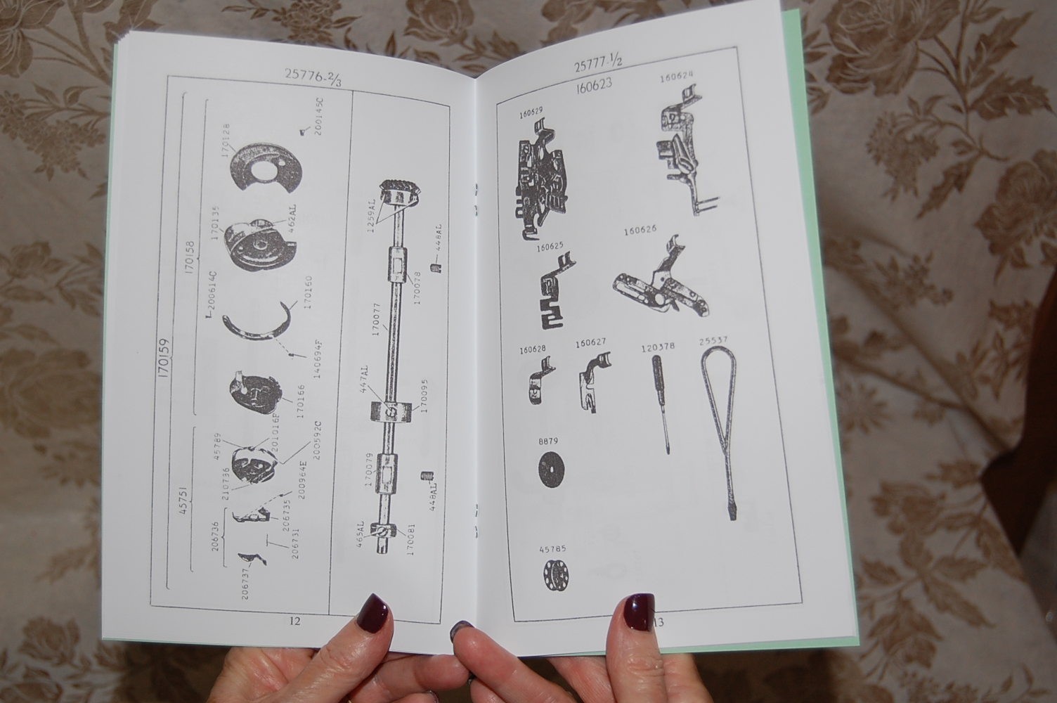 Illustrated Parts Manual to Service and Adjust Singer 301 & 301A Sewing Machines