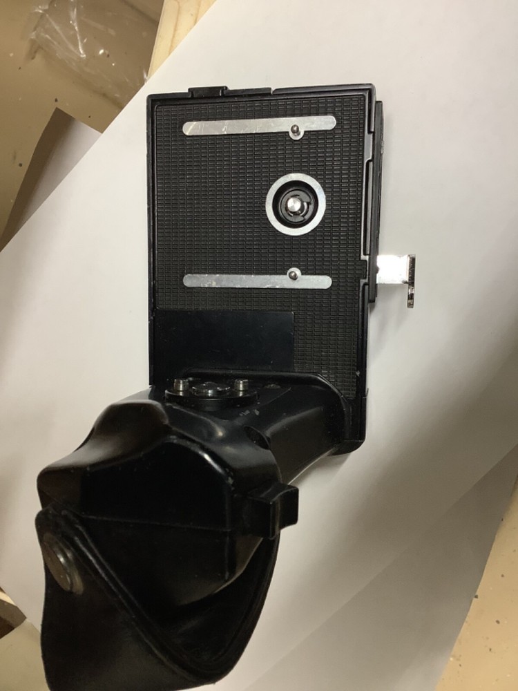 Mamiya Handheld Trigger Grip