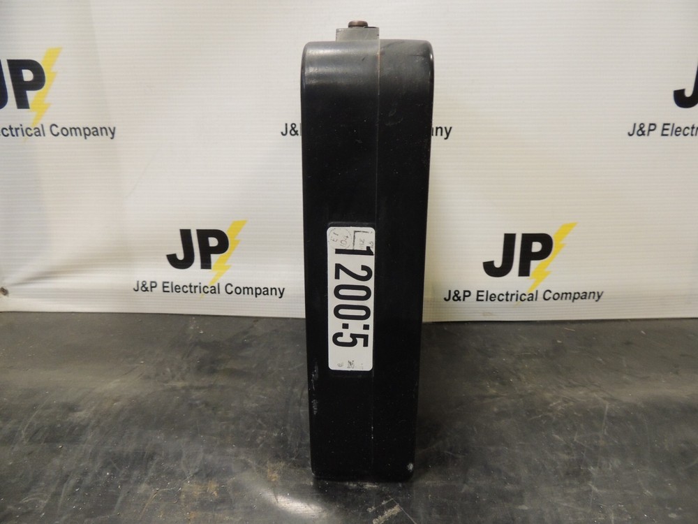 Square D Current Transformer 120-122