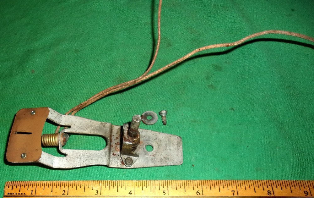 Philco 70 Backlit Dial Indicator & Lamp Holder (1931)