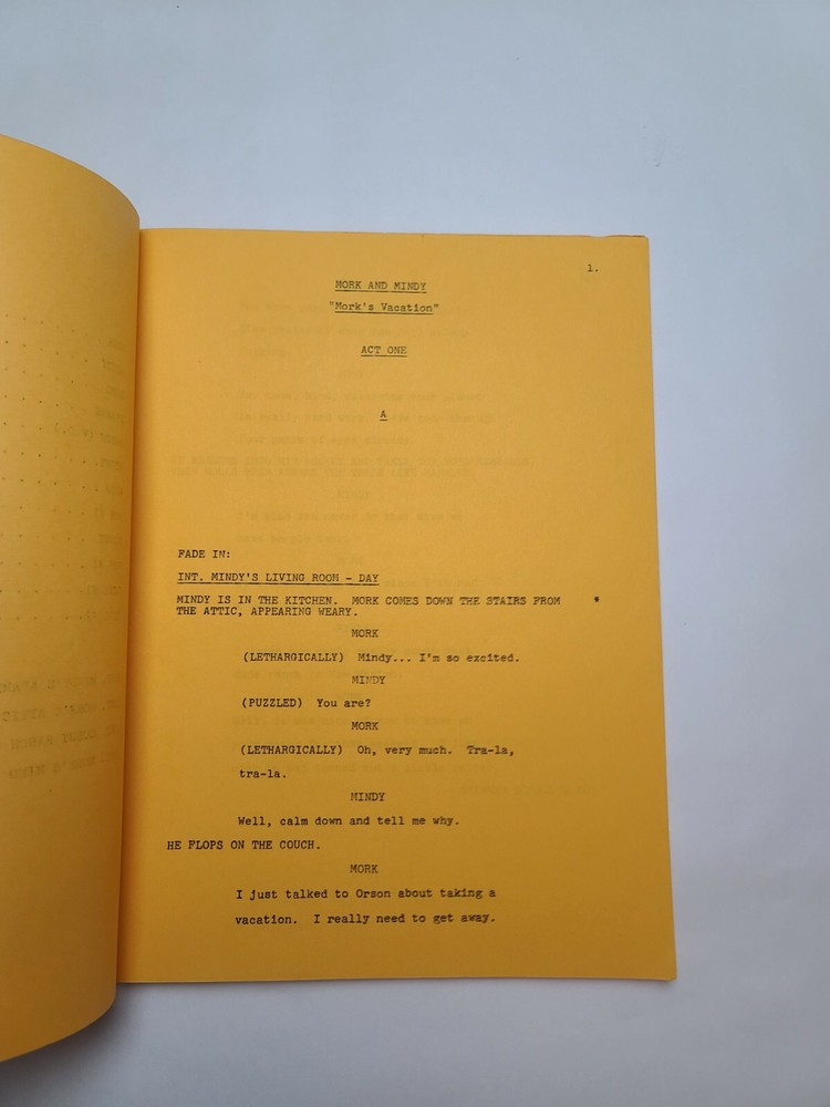 MORK & MINDY / Tom Tenowich 1979 TV Script, Robin Williams "Mork's Vacation"