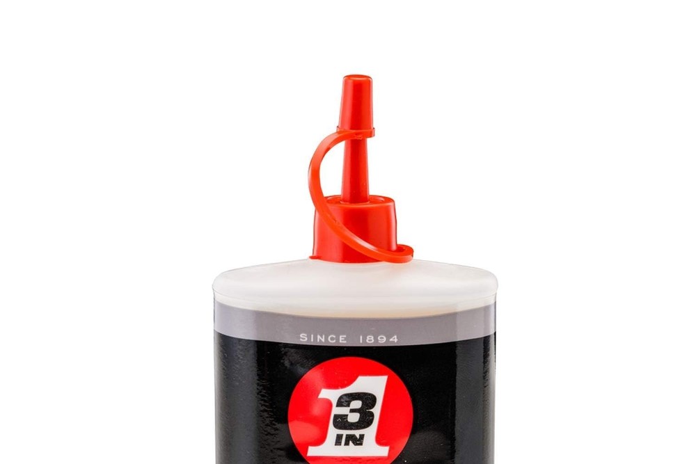 Versatile Multi Purpose Machine Lubricant Red Black Squeeze Bottle 8oz