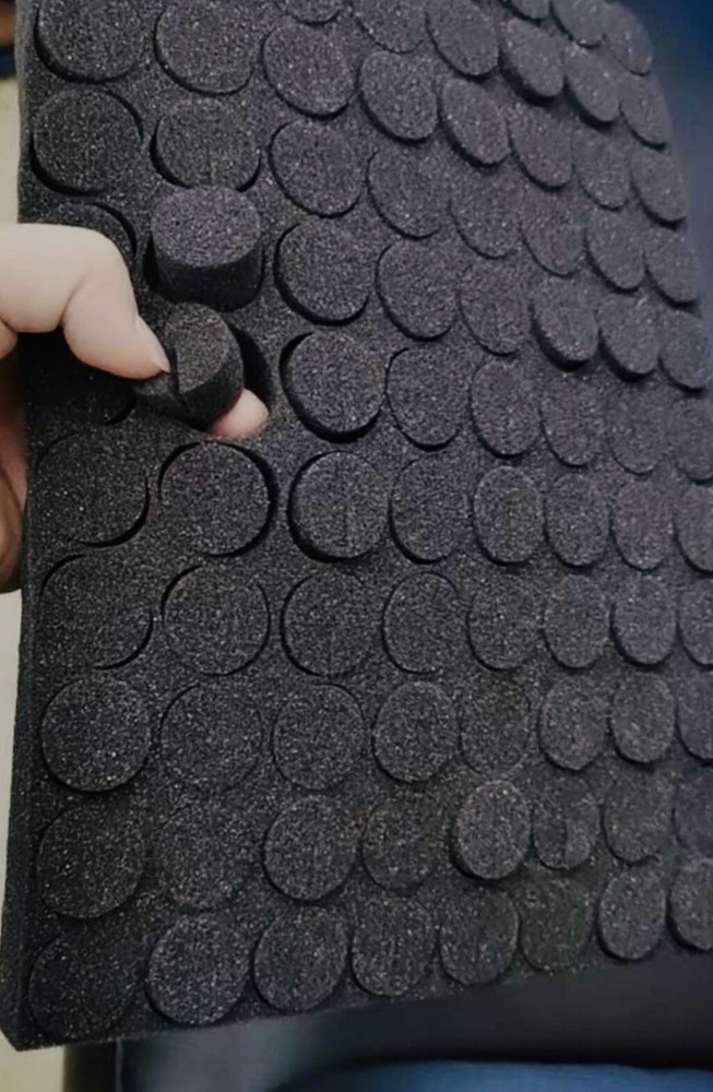 88 Count black hydroponic sponge, 1” X 0.75”