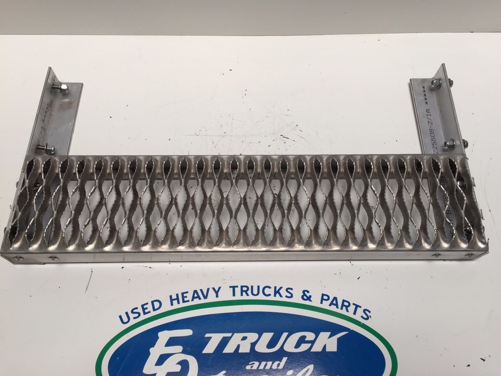 Peterbilt DPF Box Bottom Replacement Step Kit  - 388 389 386