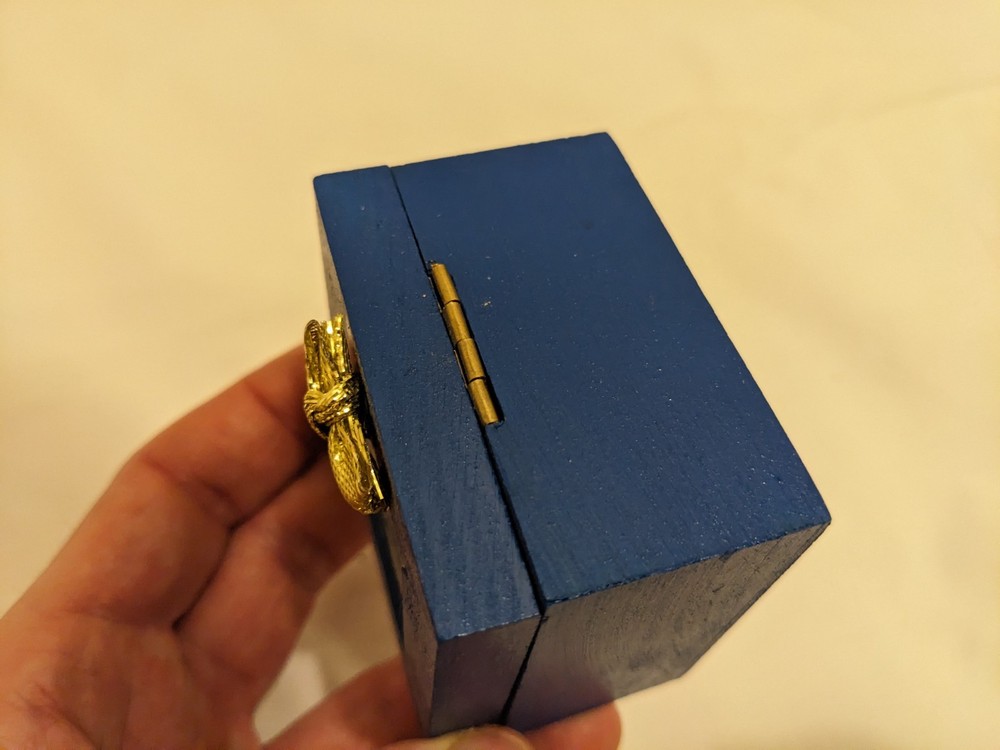 2,75" blue gift box with removable photo window