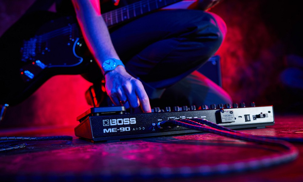 Boss ME-90 Guitar Multi-Effects w/ Instrument Cable
