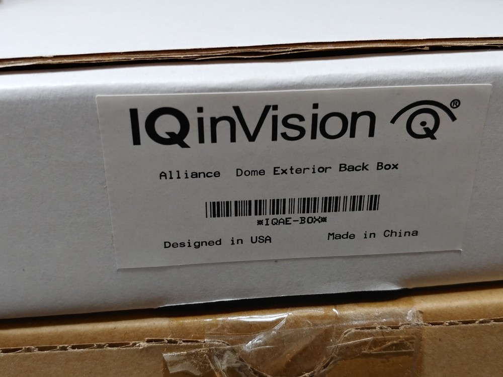 IQinVision IQA30NE Network Dome Camera (IQA30NE-B5)