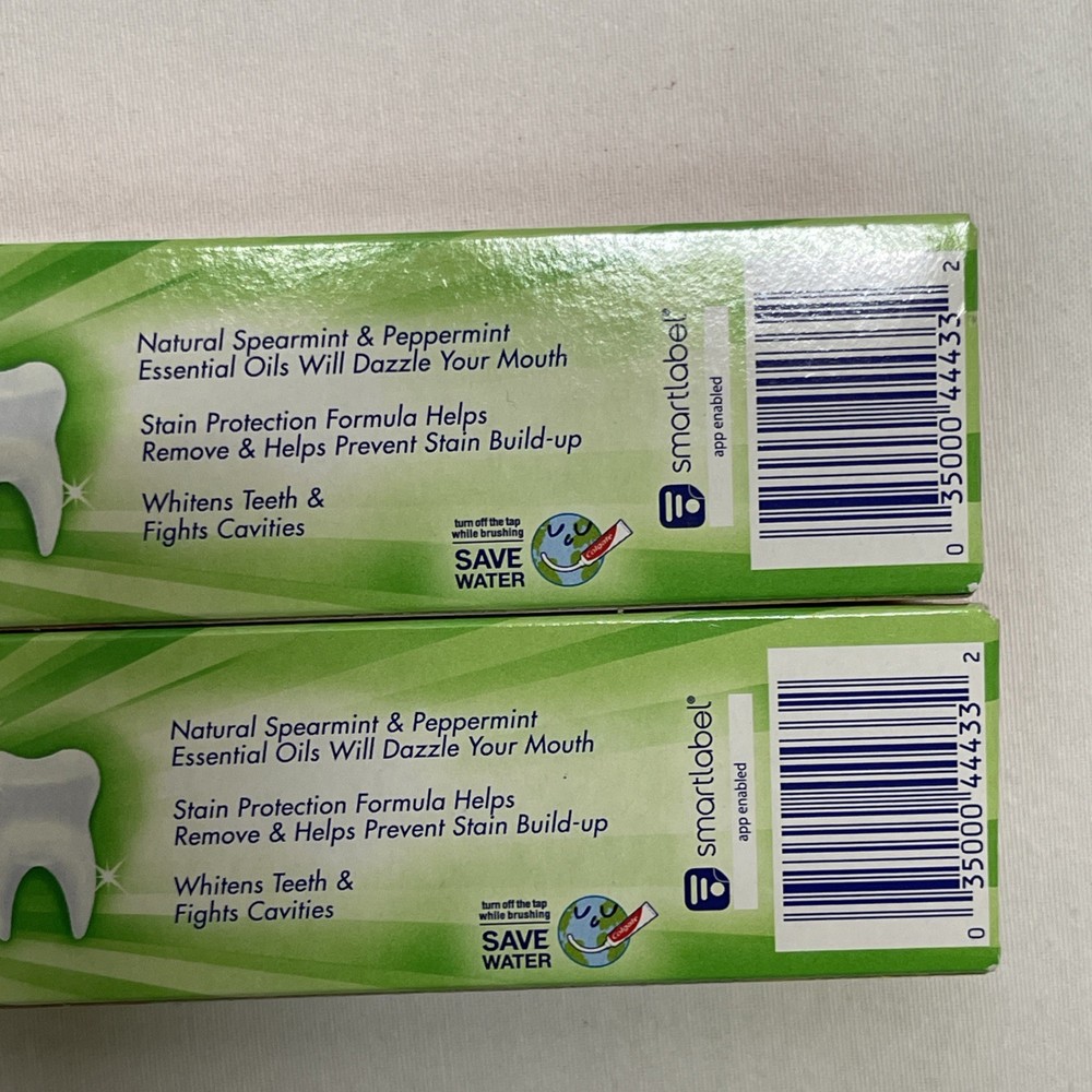 2-Pack Colgate Sparkling White Mint Zing Toothpaste 4oz Whitens & Protects