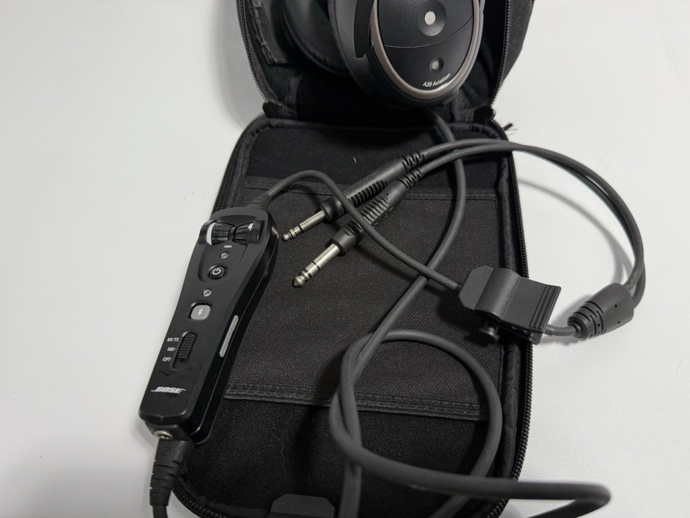 Bose A20 Aviation Headset with Bluetooth, dual cable, and case