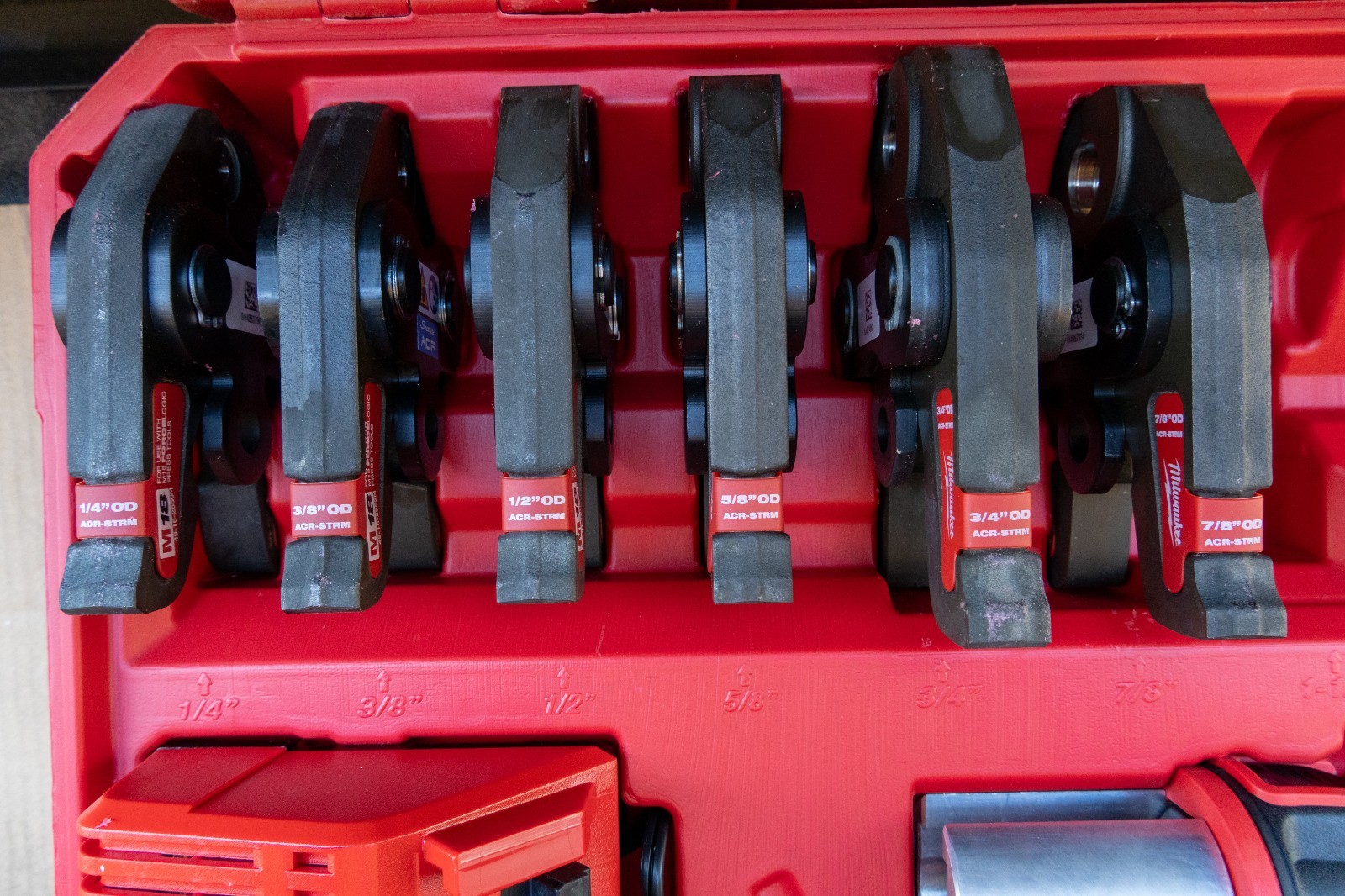 Milwaukee 2922-22M Press Tool Kit w/ One-Key with 1/4”-7/8” Streamline ACR Jaws