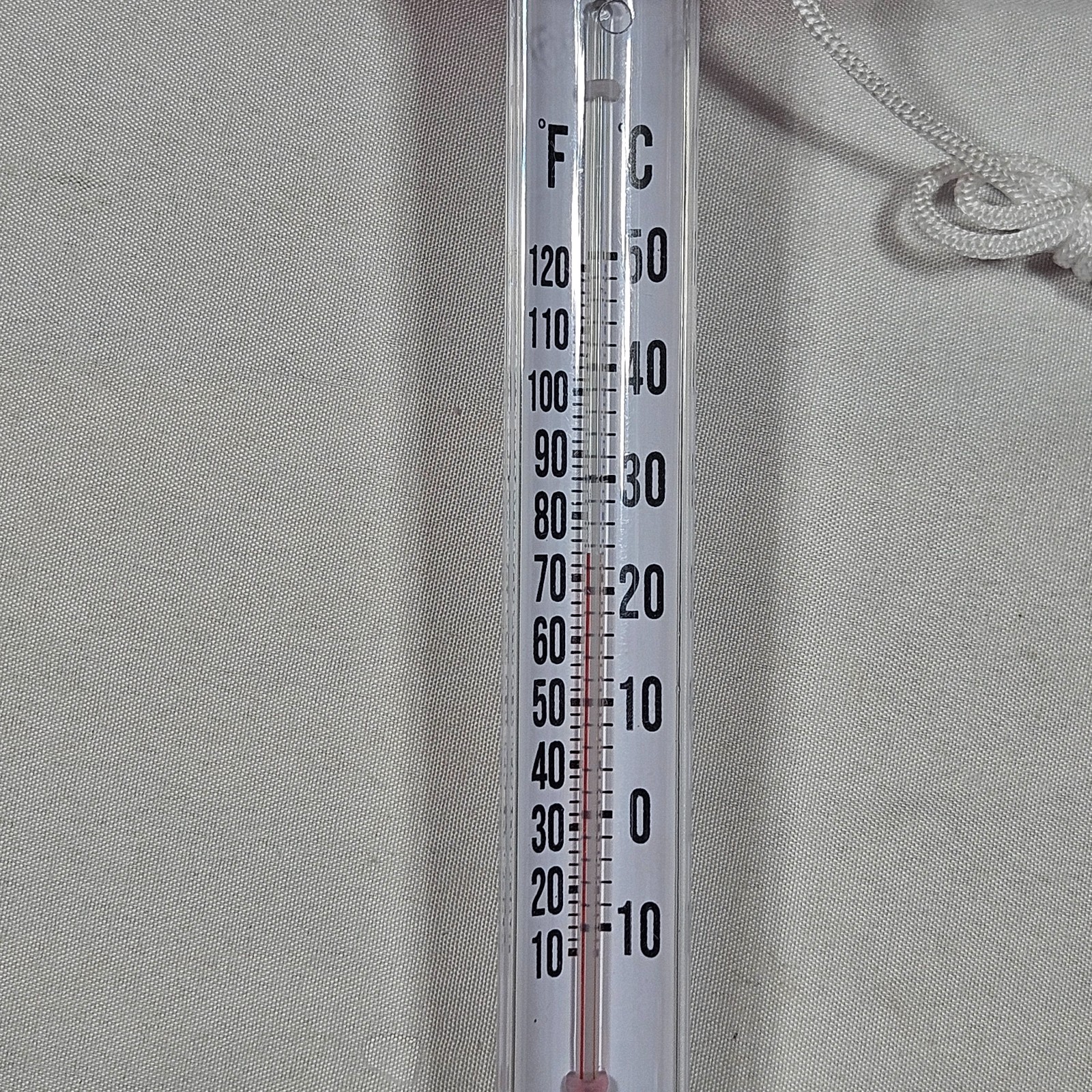 Floating Thermometer for Pool Spa Aquarium Pond Crab or Octopus F / C Boxgear