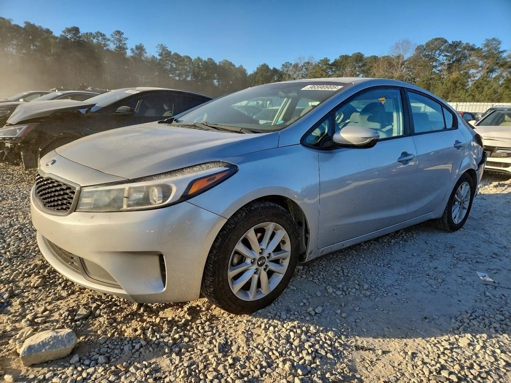 FORTE     2017 Glove Box 4928474