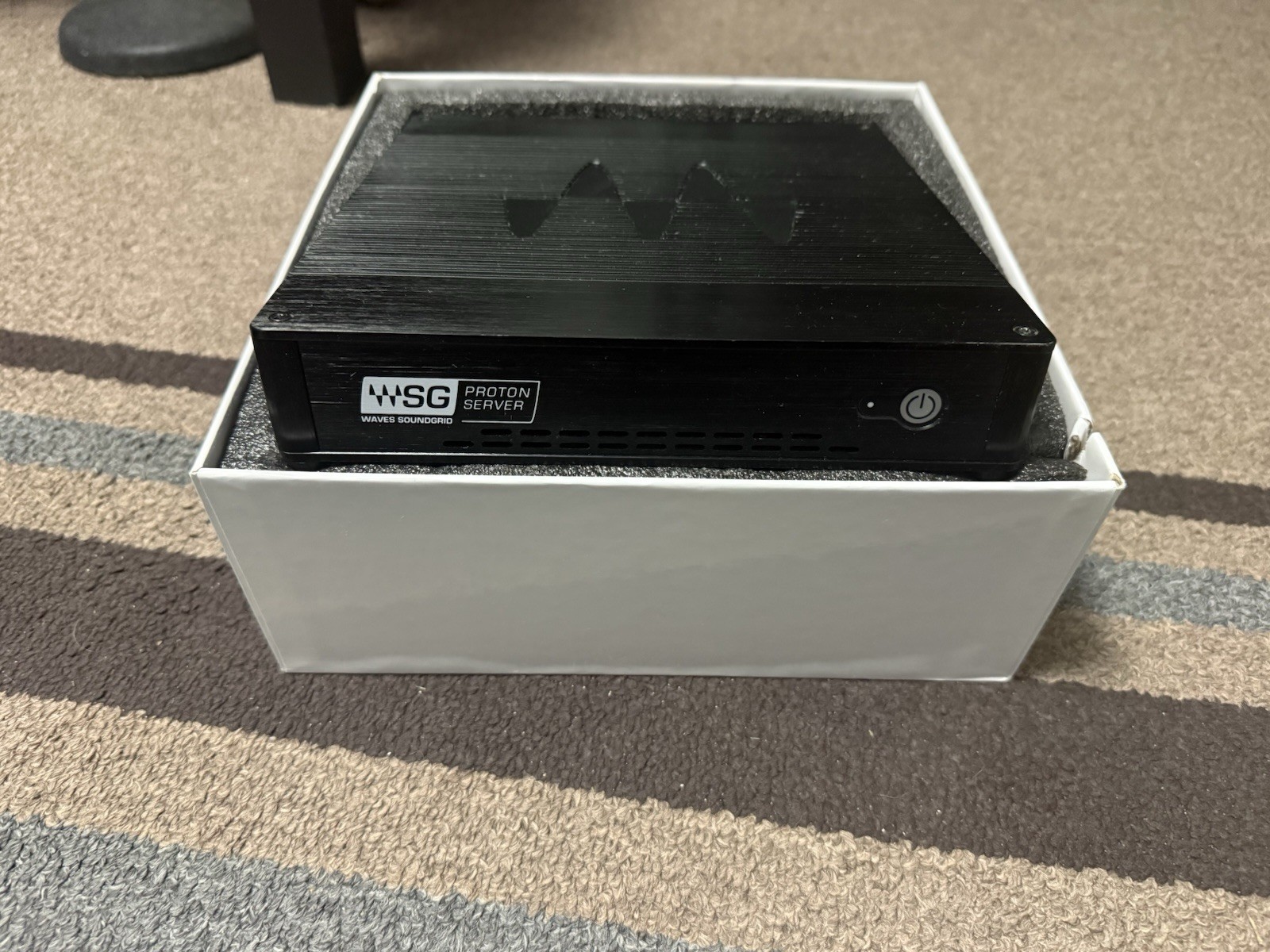 Waves SoundGrid Proton Server WSG Audio Processing Unit Pro Audio Equipment