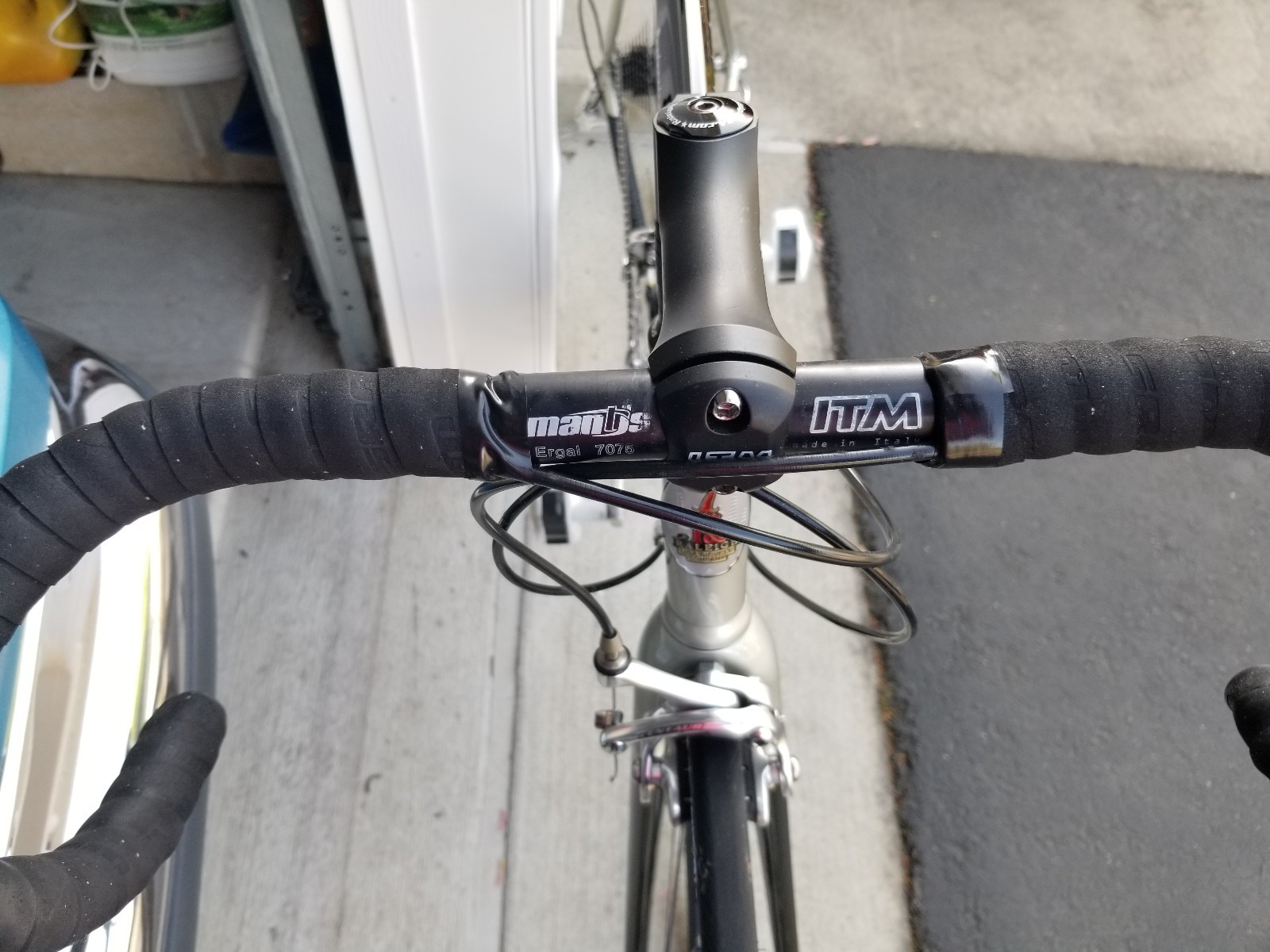 2003 Raleigh Professional, 56cm Columbus Steel Frame, Campagnolo Chorus Group