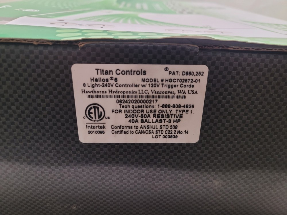 Titan Controls Helios 6 8 Light Controller with Dual Trigger Cords 240V