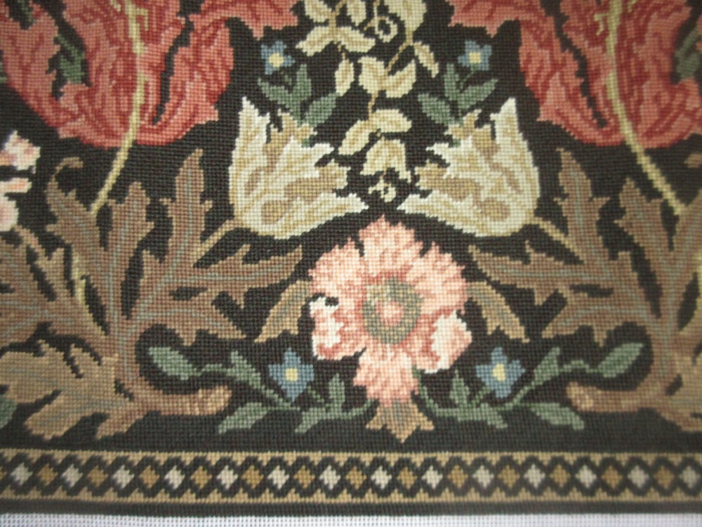 Beth Russell Designers Forum Stitched Needlepoint COMPTON/Border WILLIAM MORRIS