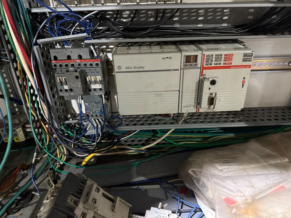 ABB Single IRB1600 Mig Cell w/ IRC5 Controls USED AS-IS