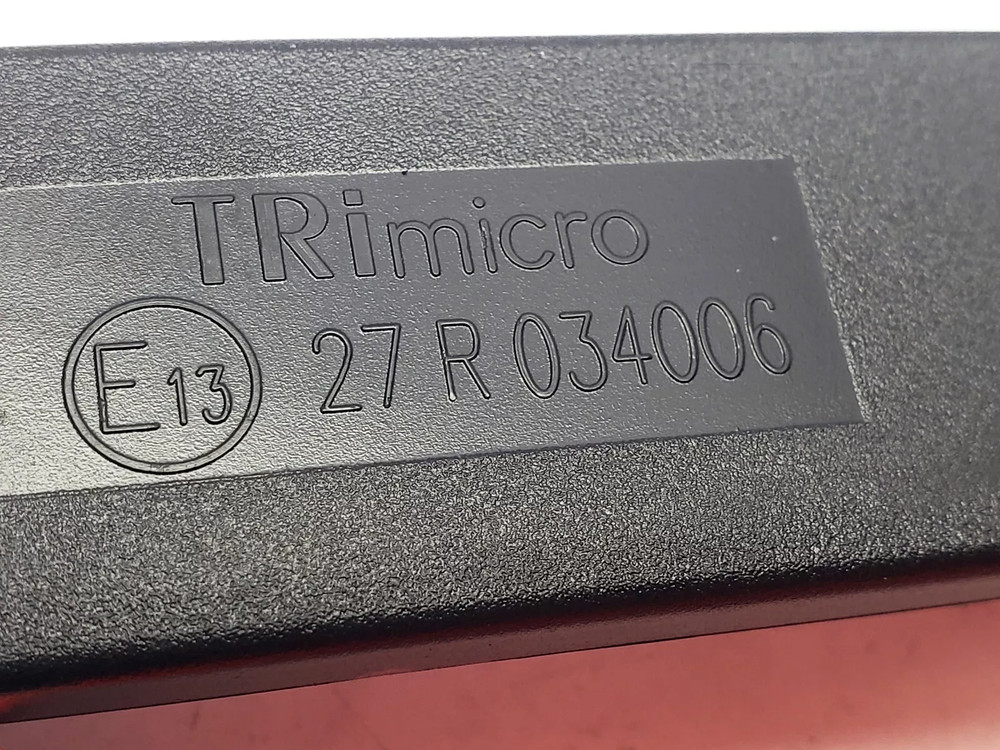 AUDI A4 B8.5 2012 EMERGENCY WARNING HAZARD TRIANGLE 8T0860251