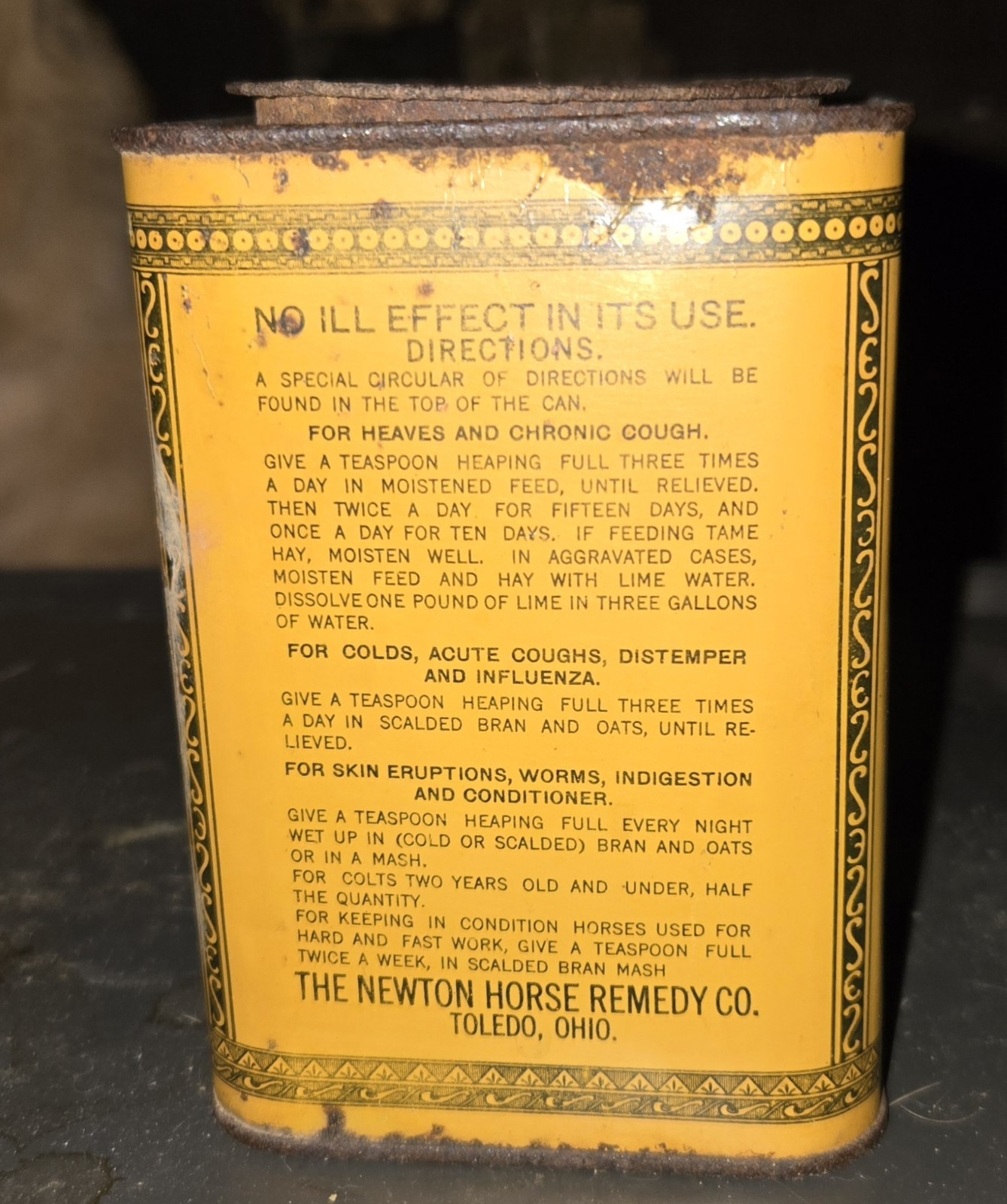 Antique Veterinary Medicine Tin Newton's Horse Remedy Co.