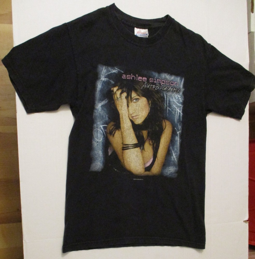 Ashlee Simpson Autobiography 2005 Concert Tour T Shirt Small 34-36 Vintage Used